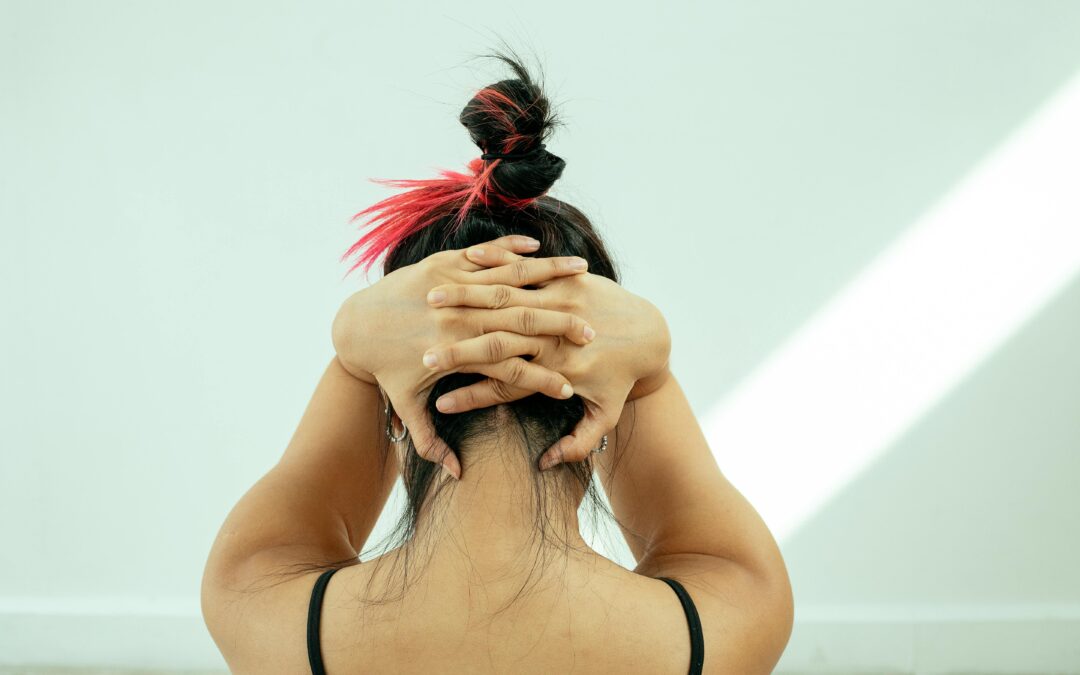 Chin tucks restore cervical curve and strengthen deep neck flexors