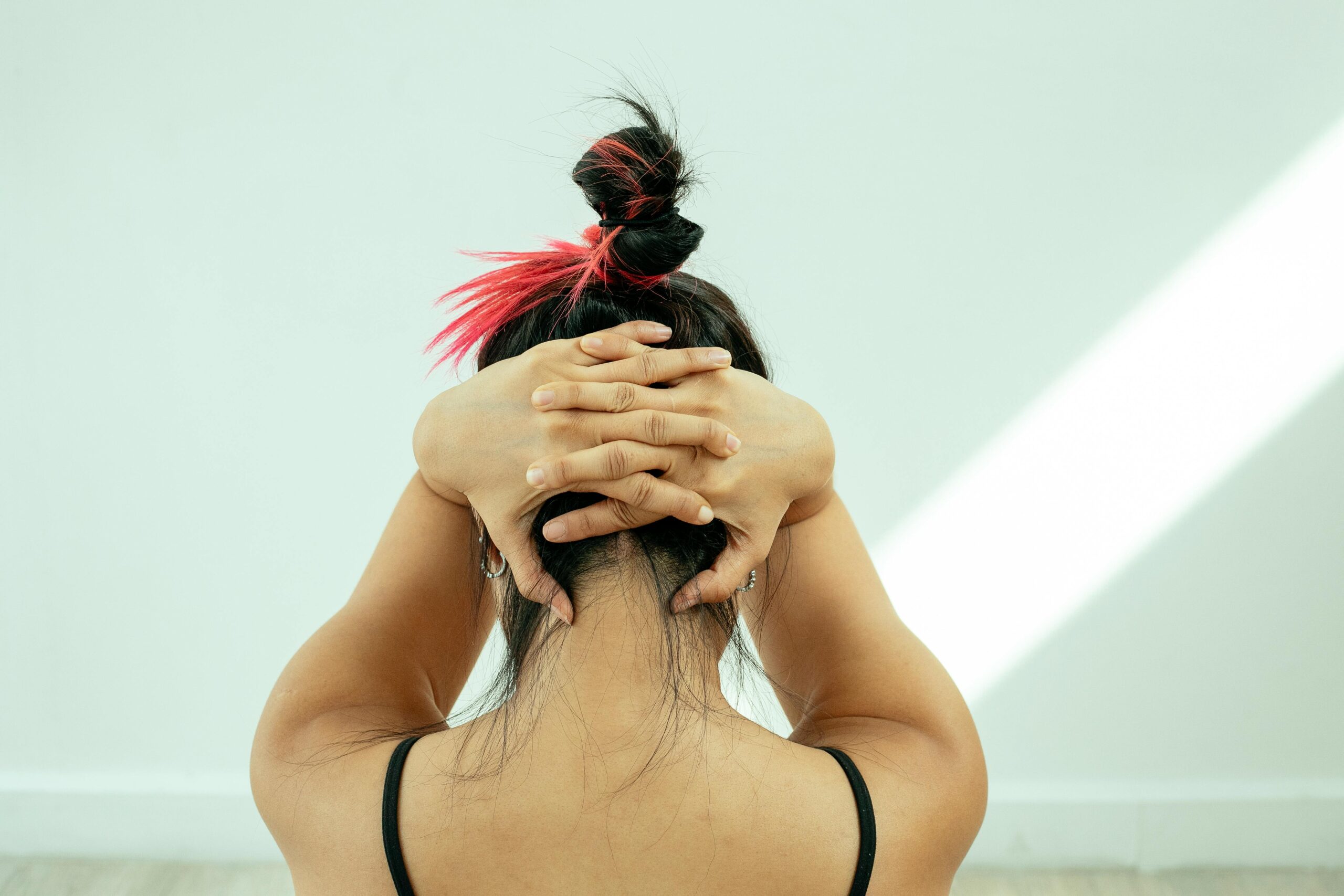 Chin tucks restore cervical curve and strengthen deep neck flexors